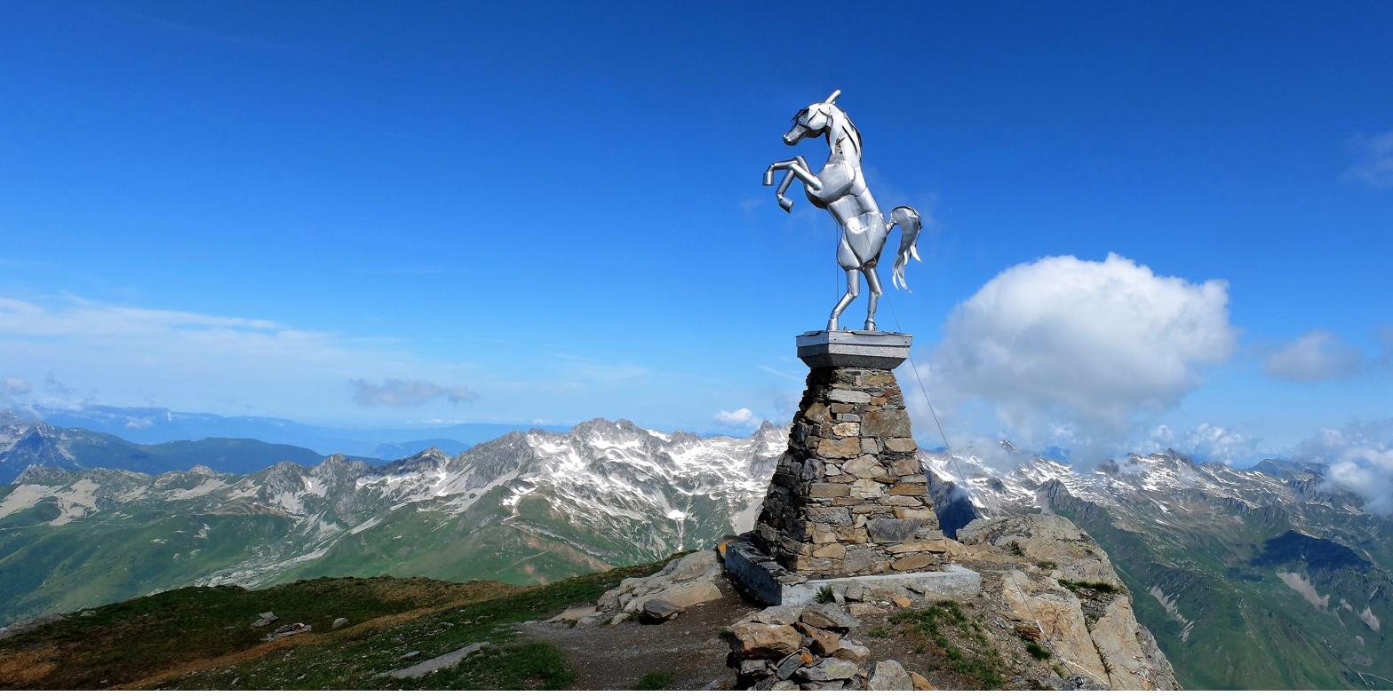 Lieu séminaire d'entreprise Alpes — Chalet Arpian Valmorel face au sommet du Cheval Noir